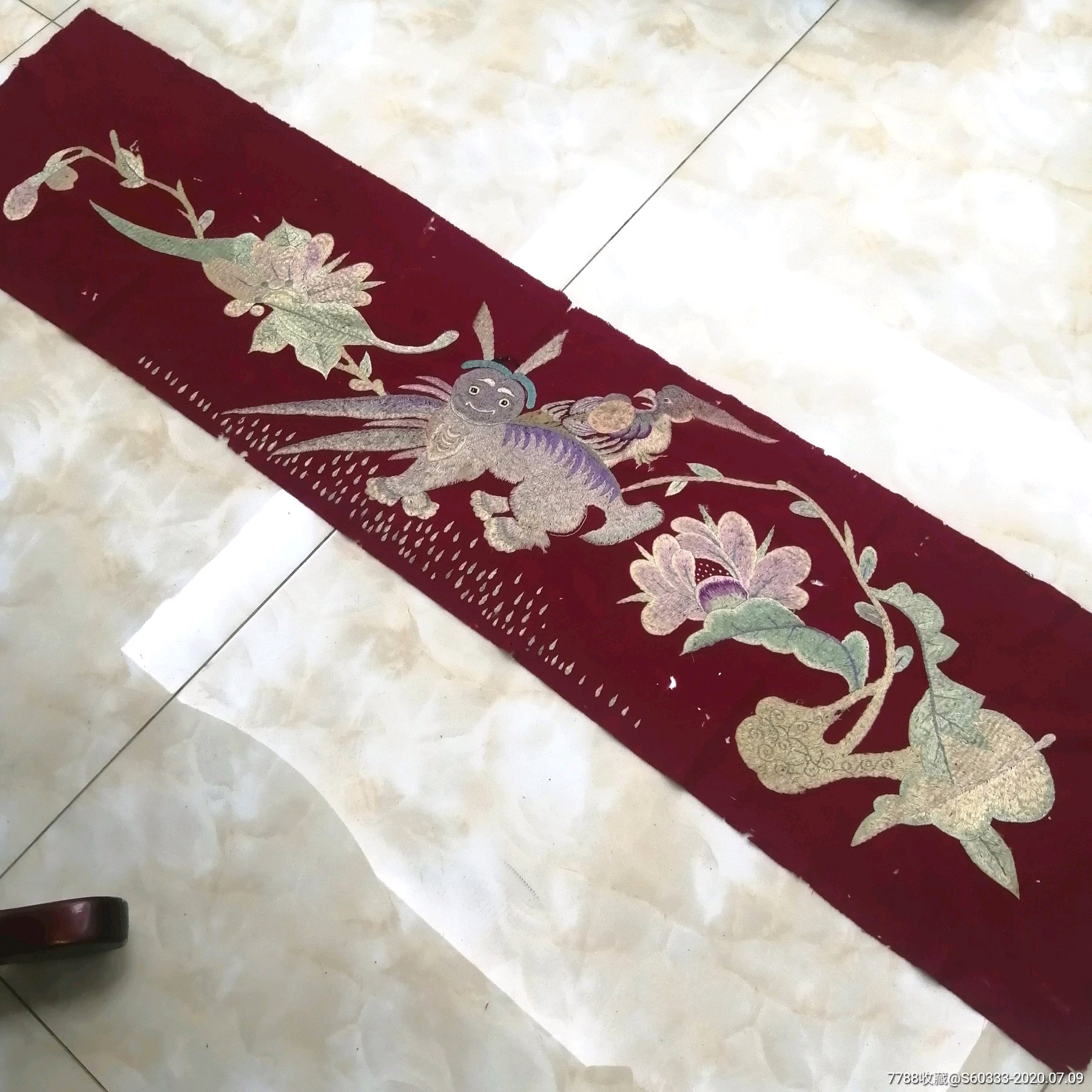 漂亮的民国动物刺绣长条画,老绣品画