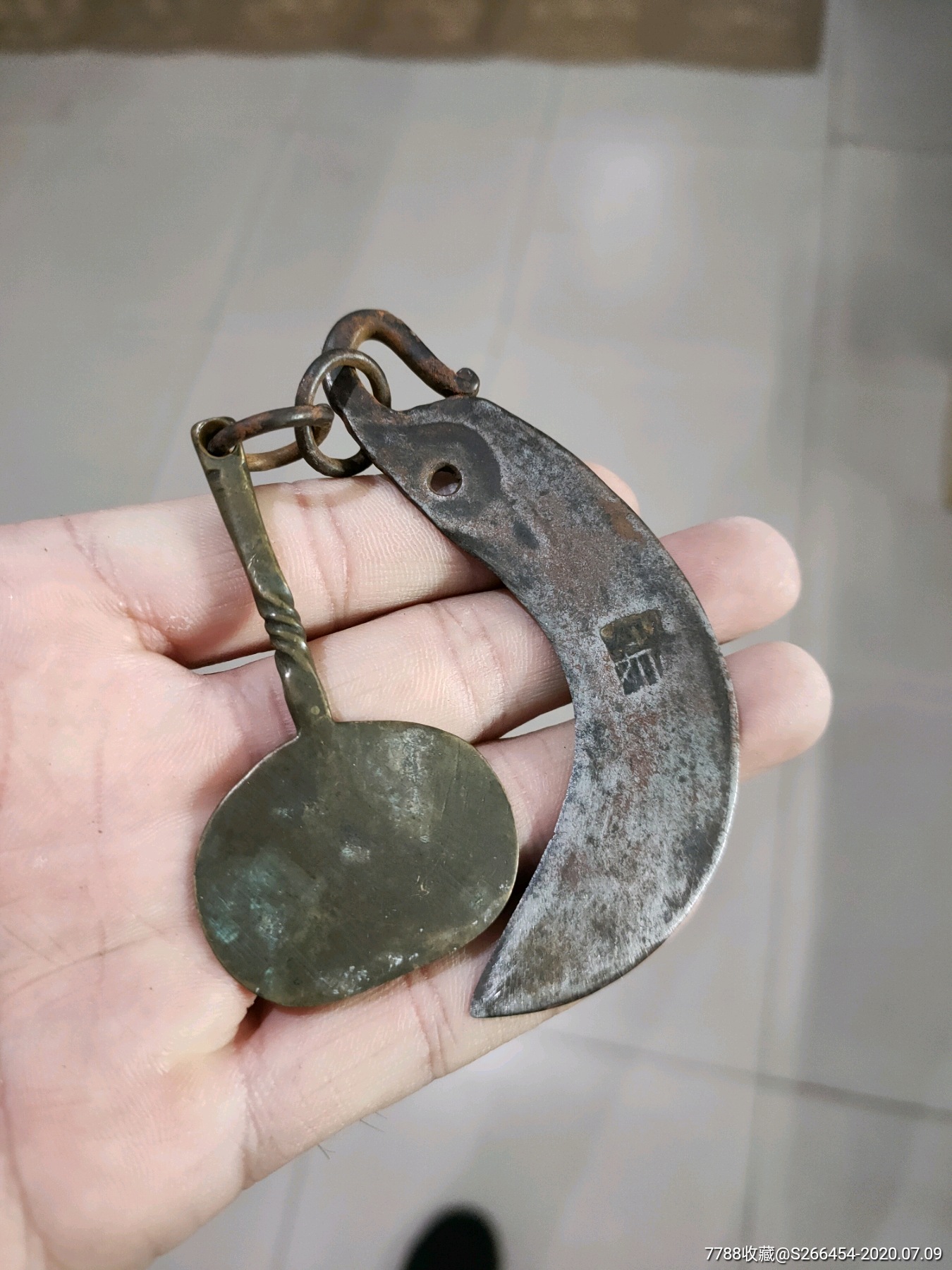 黄铜香铲,刻字铁器