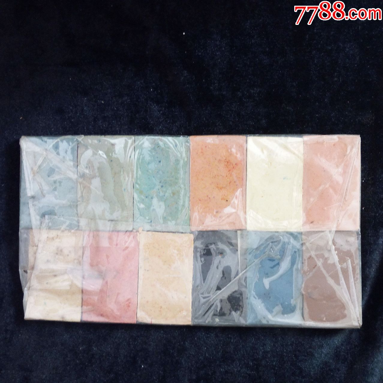 80年代香鹿牌小白兔吹号橡皮泥