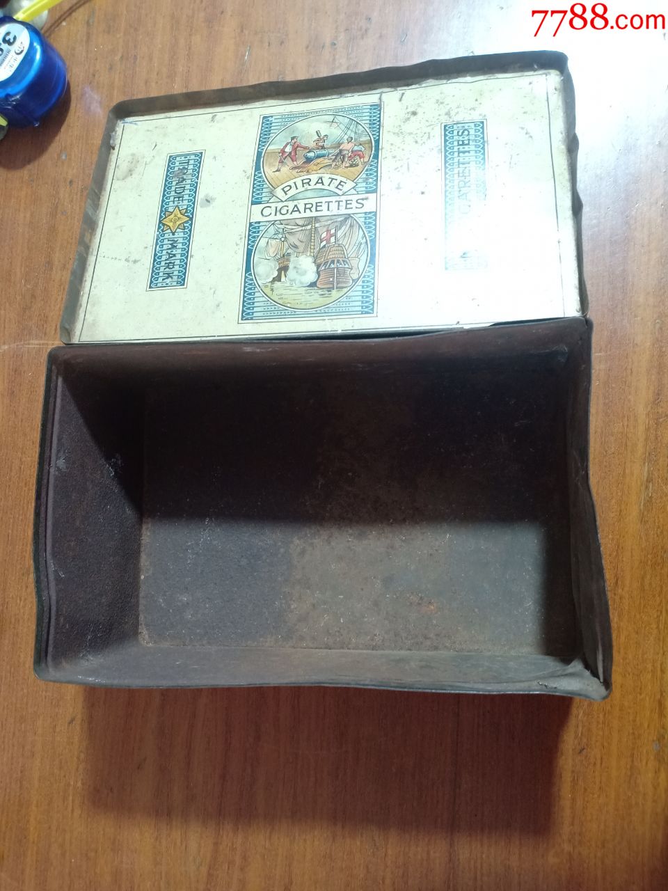 (库)晚清民国英国出口老刀牌香烟(海盗牌香烟)铁制烟盒,广告盒,品弱