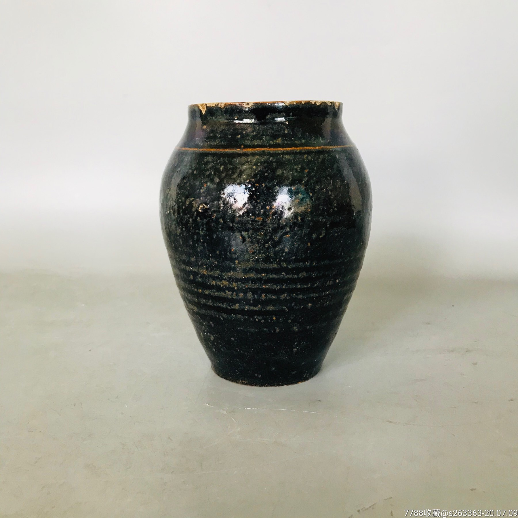 明代老黑釉螺旋纹插花瓶茶叶罐