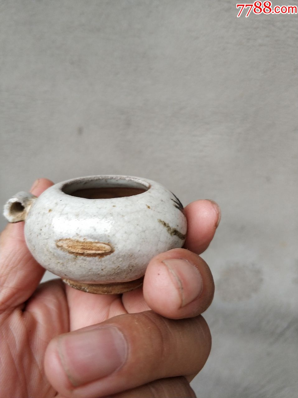 年份比较好的全品瓷器鸟食罐