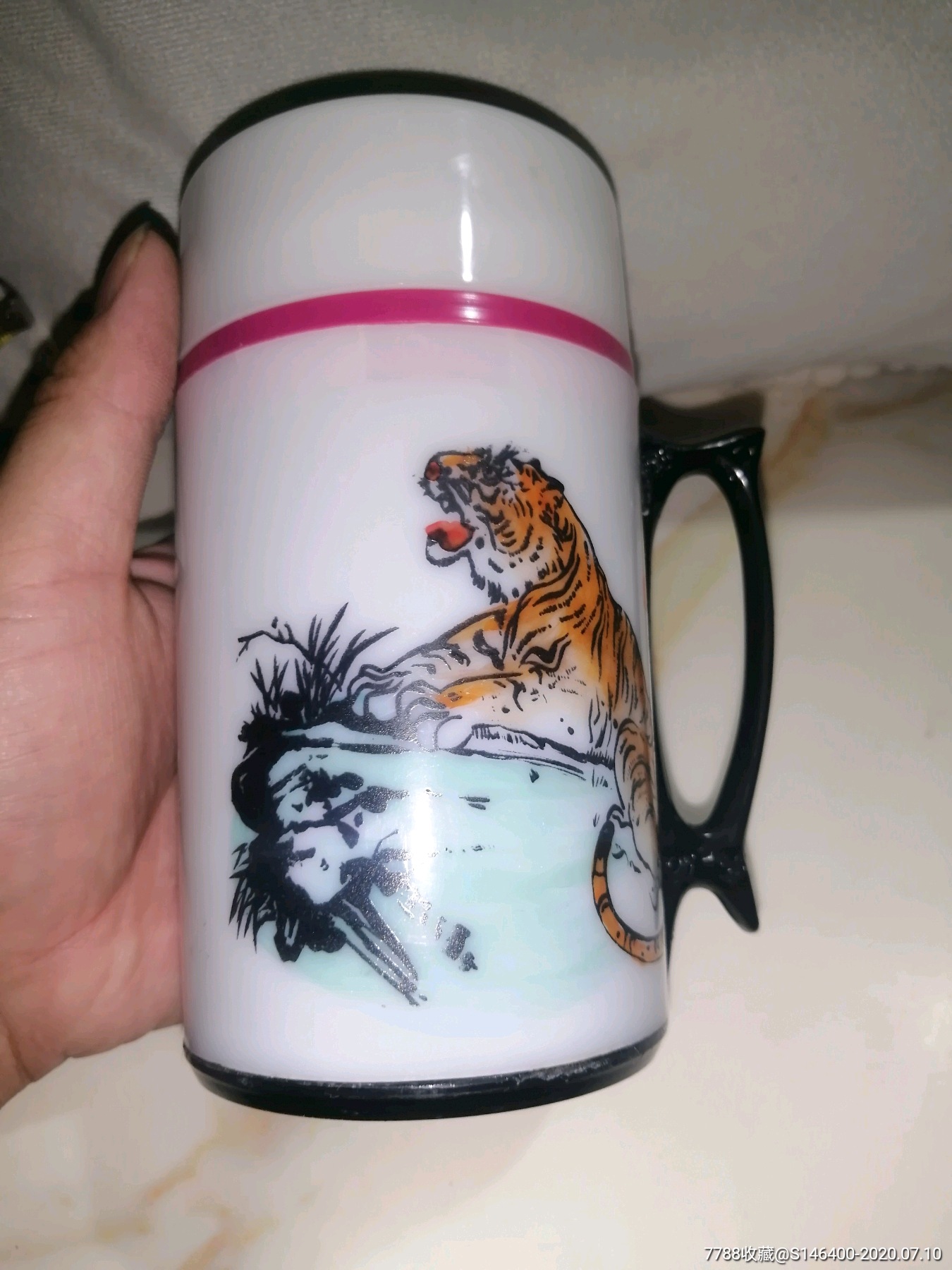 80年代保温杯(老虎图案)