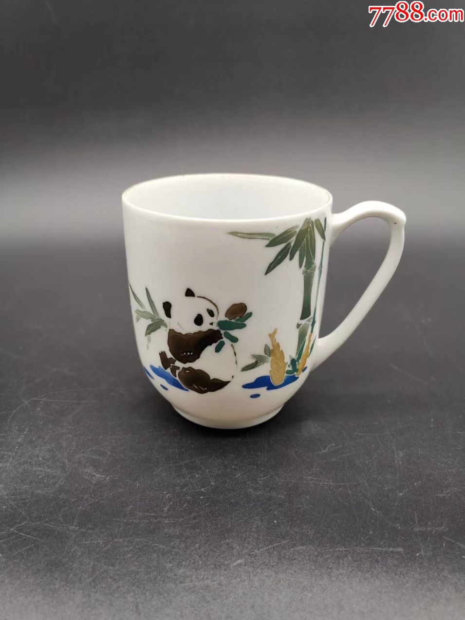 文革江阴瓷厂釉下五彩熊猫茶杯