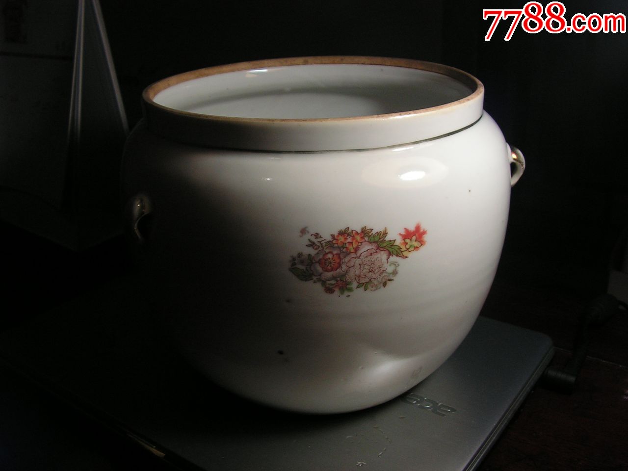 全品民国江鸿源印花人物罐一个