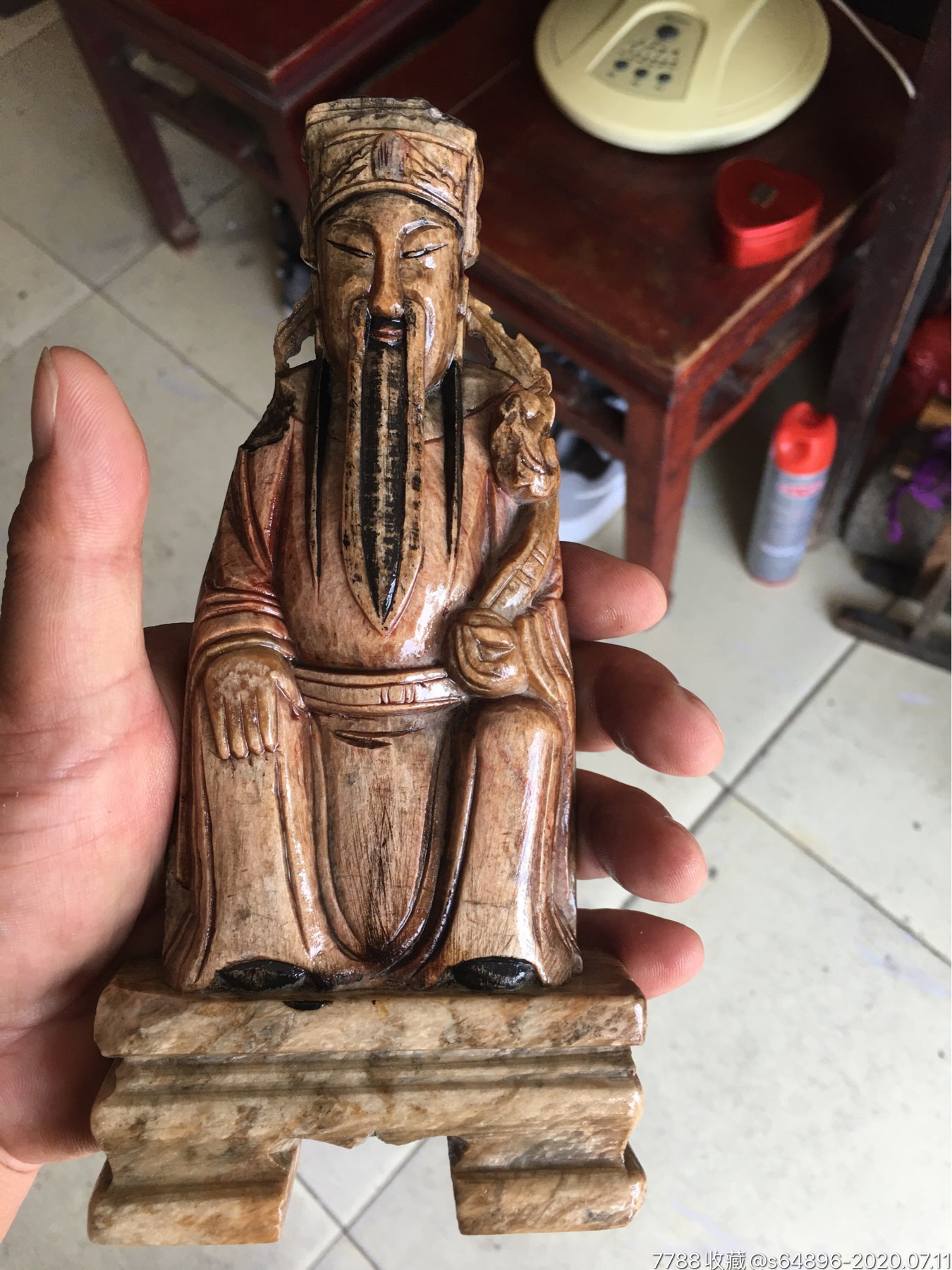 清中期美工老财神玉石佛像