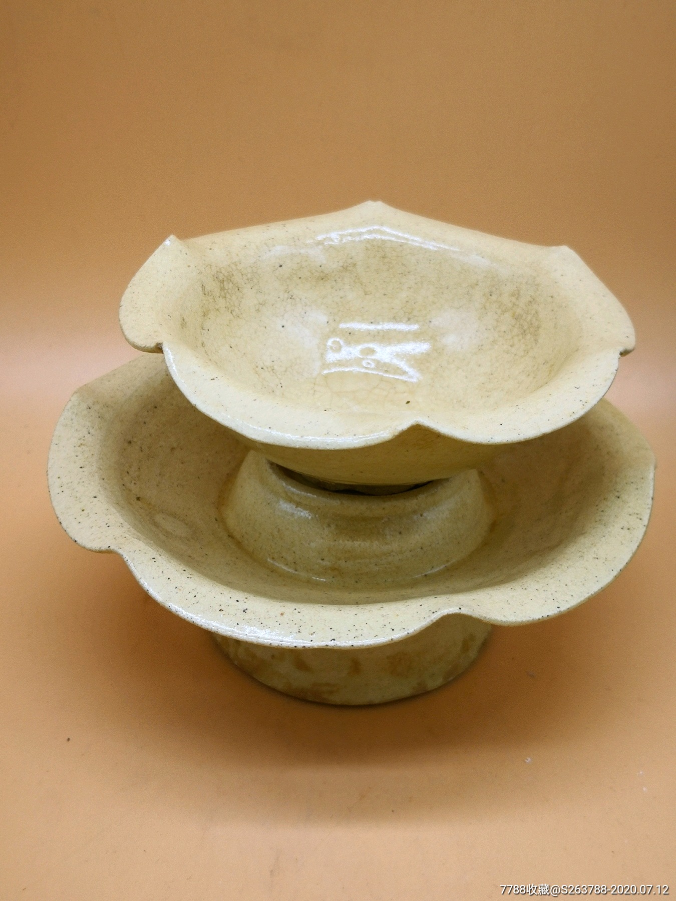 湘湖窑花口盏托一套