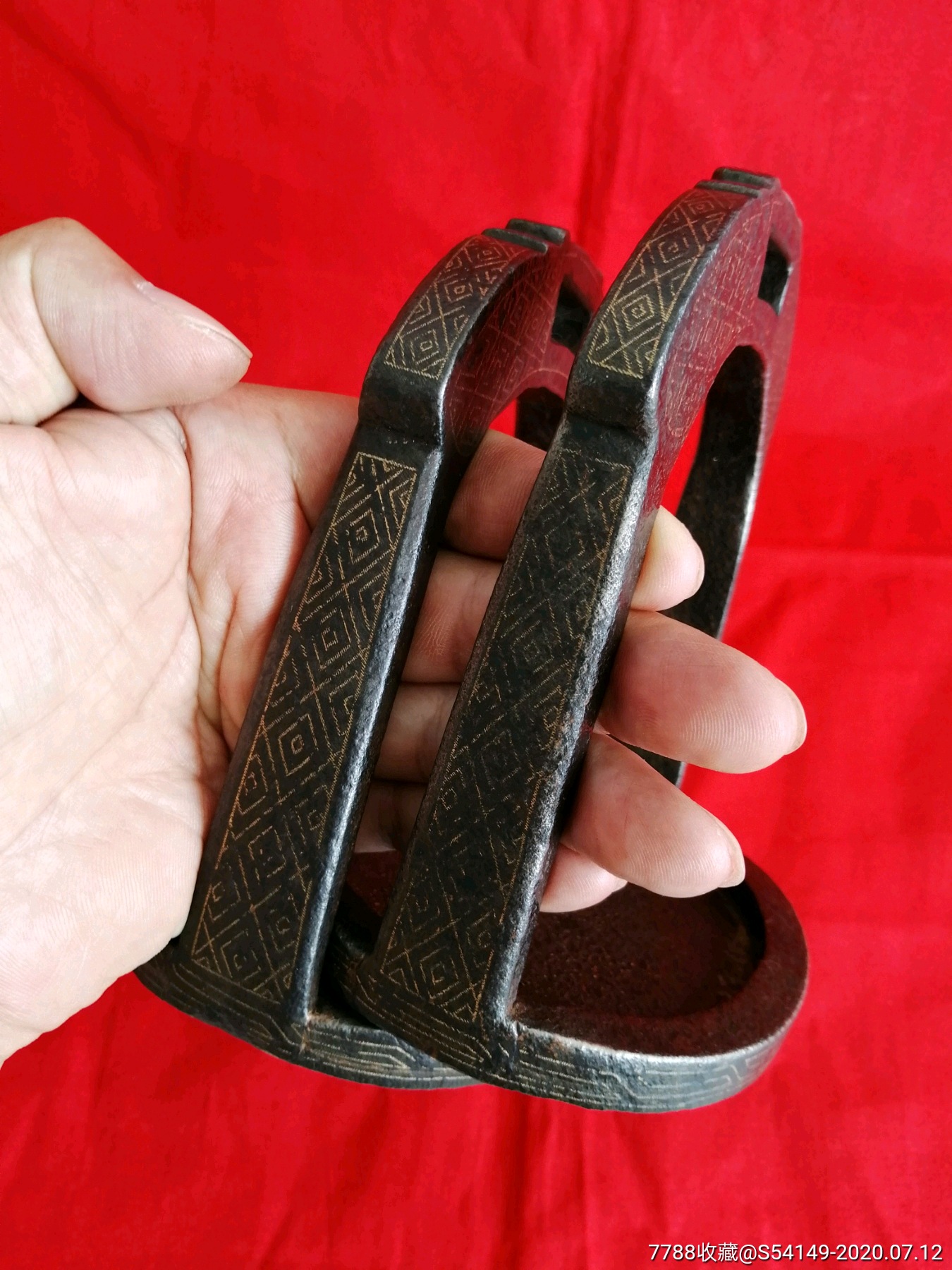 清代错金铁马蹬.嵌金丝铁马蹬