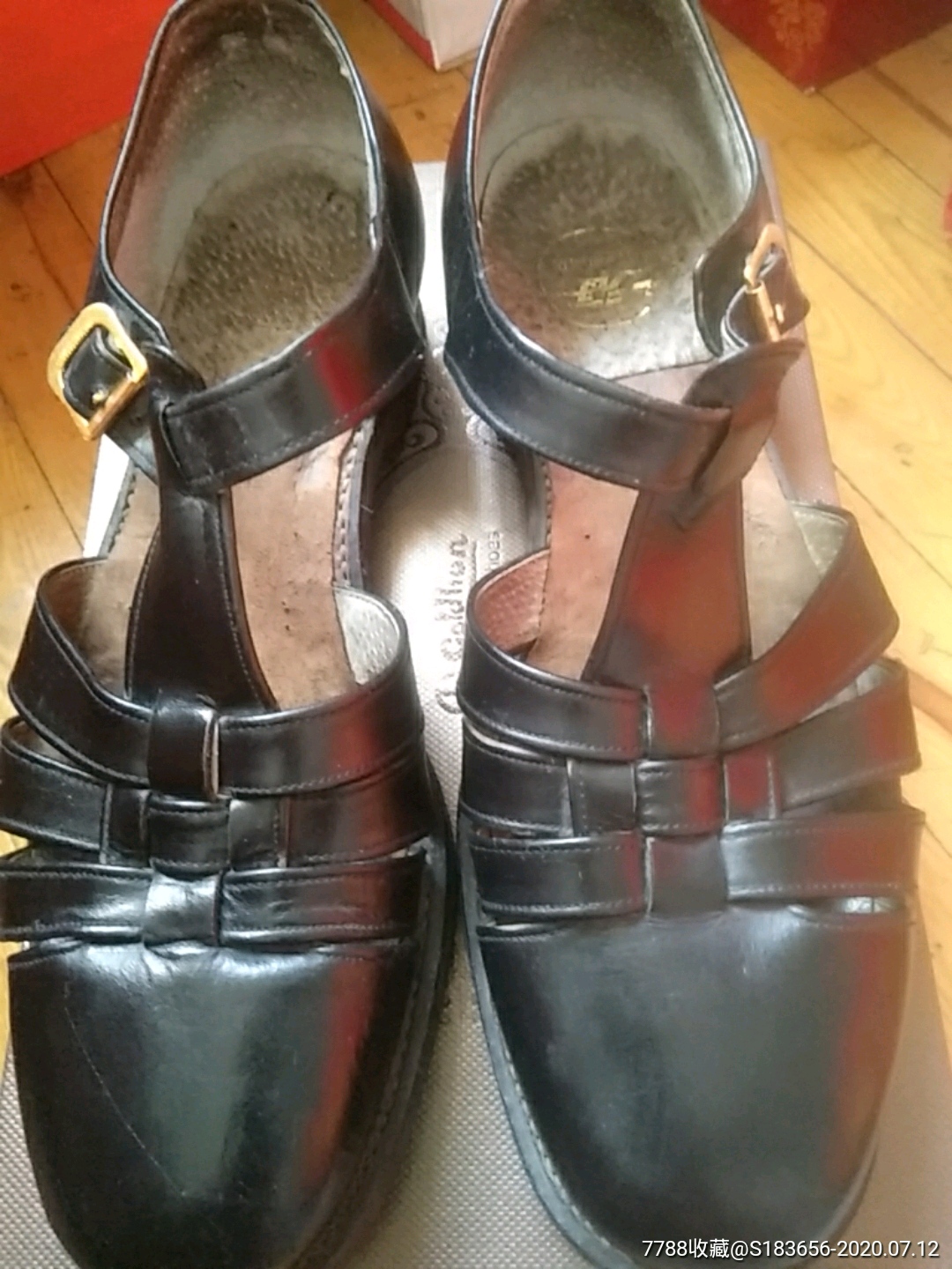老式三接头皮凉鞋_价格180.0000元_第2张_7788收藏__收藏热线