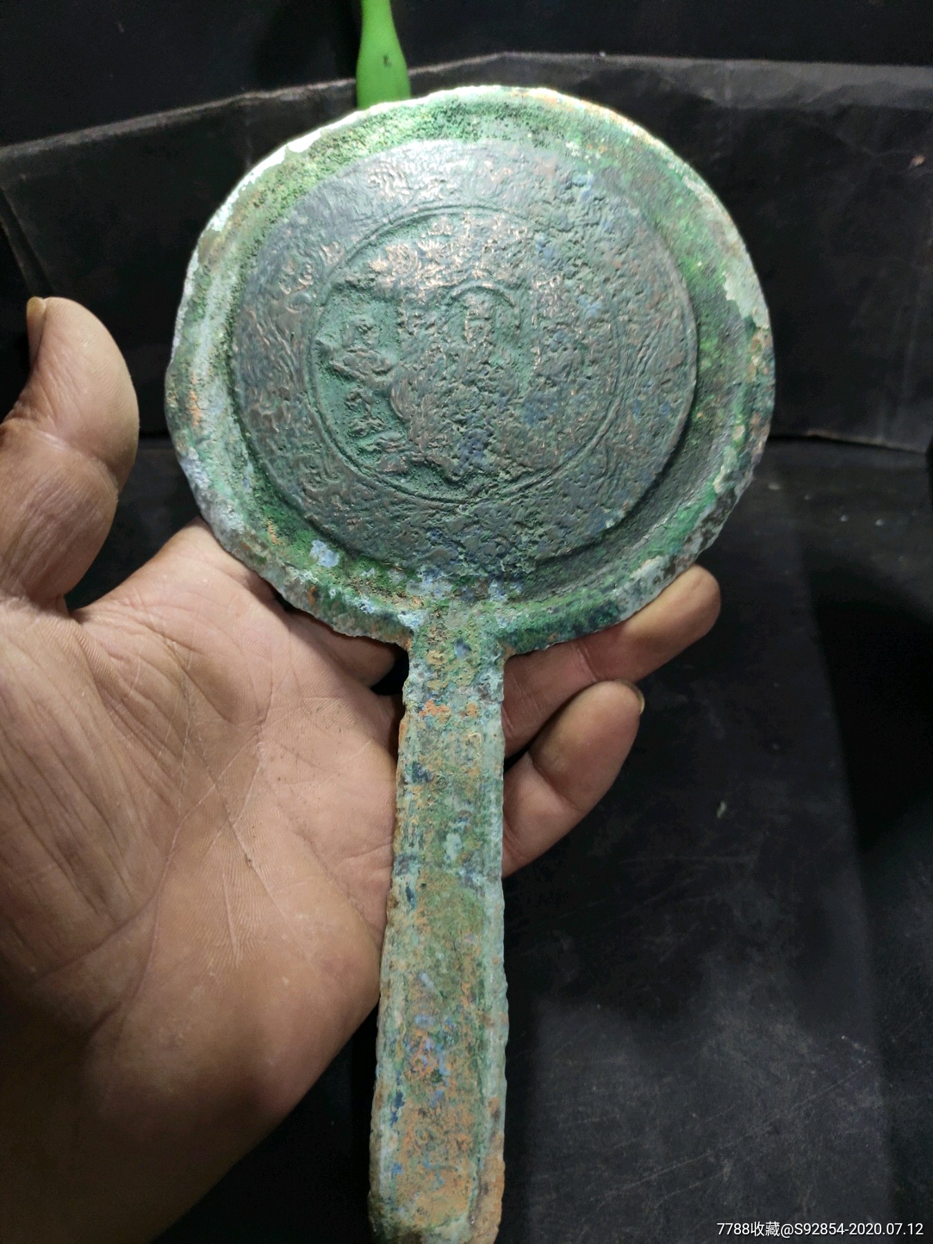 宋元时期.人物仙鹤手柄镜,铜镜_第1张_7788铜镜收藏