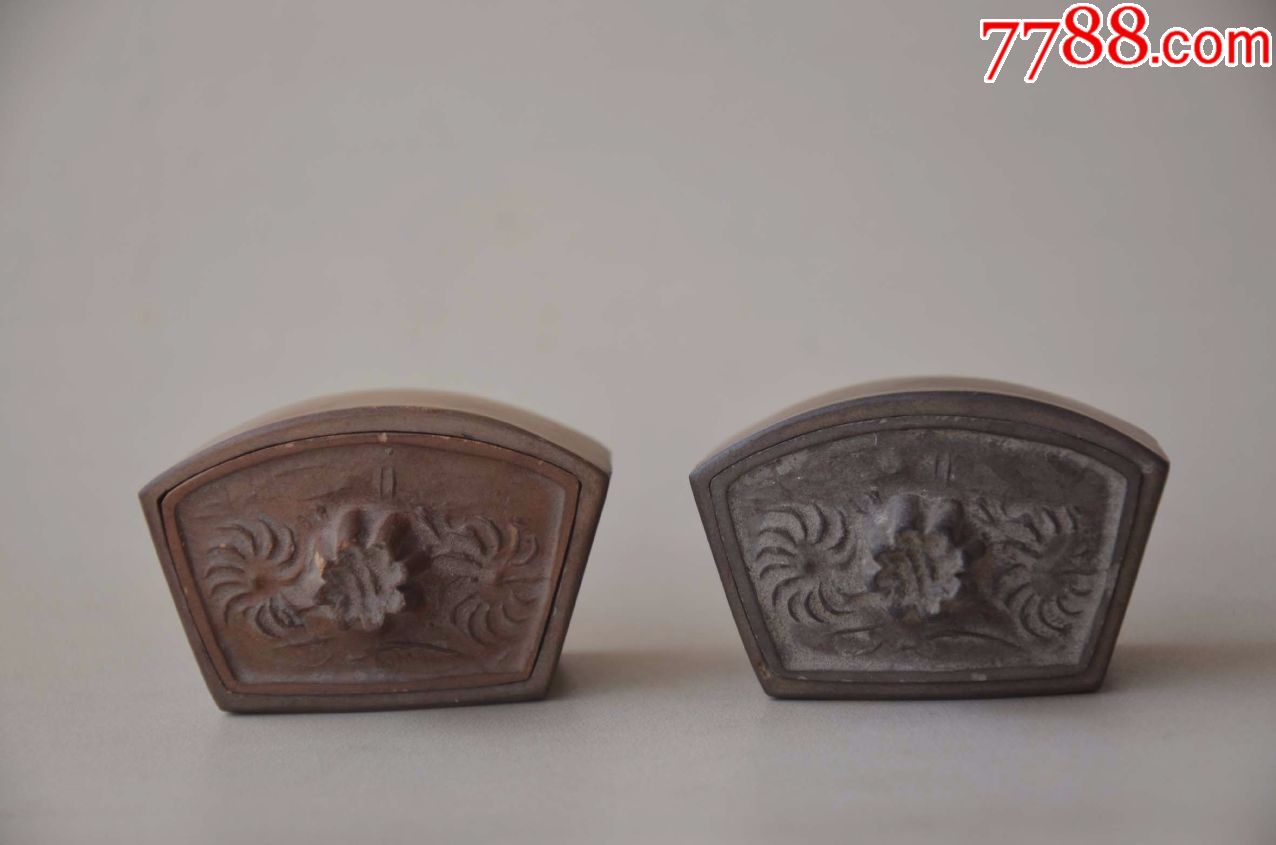 【清】澄泥精制《赵子玉》蟋蟀过笼一对_价格2600.