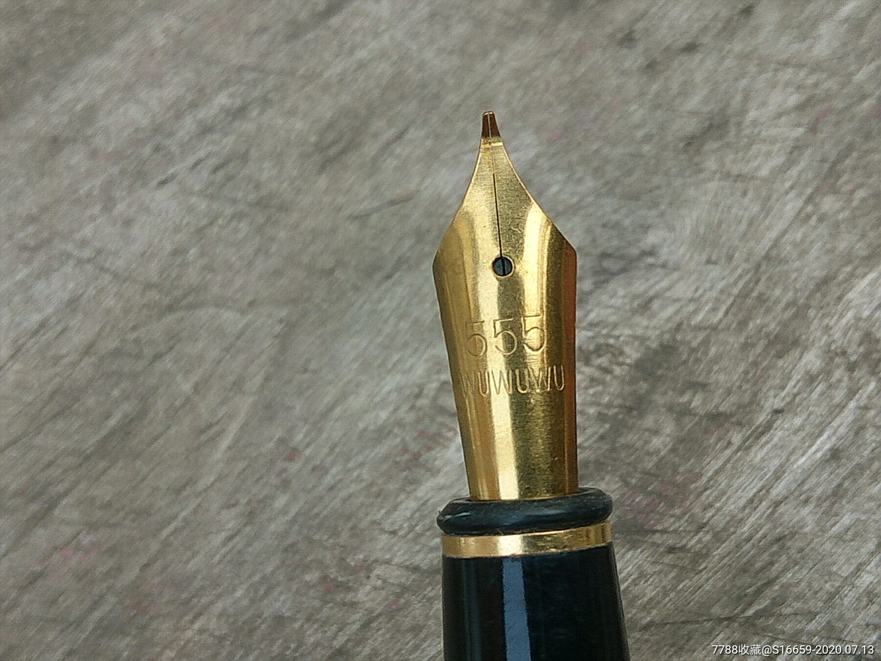 八十年代上海555铱金笔书法美工笔两盒20支一盒未开封