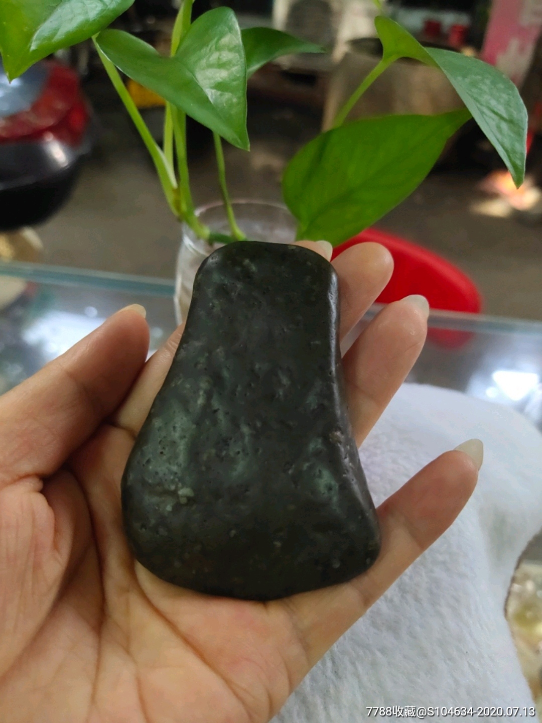 右江出水石器