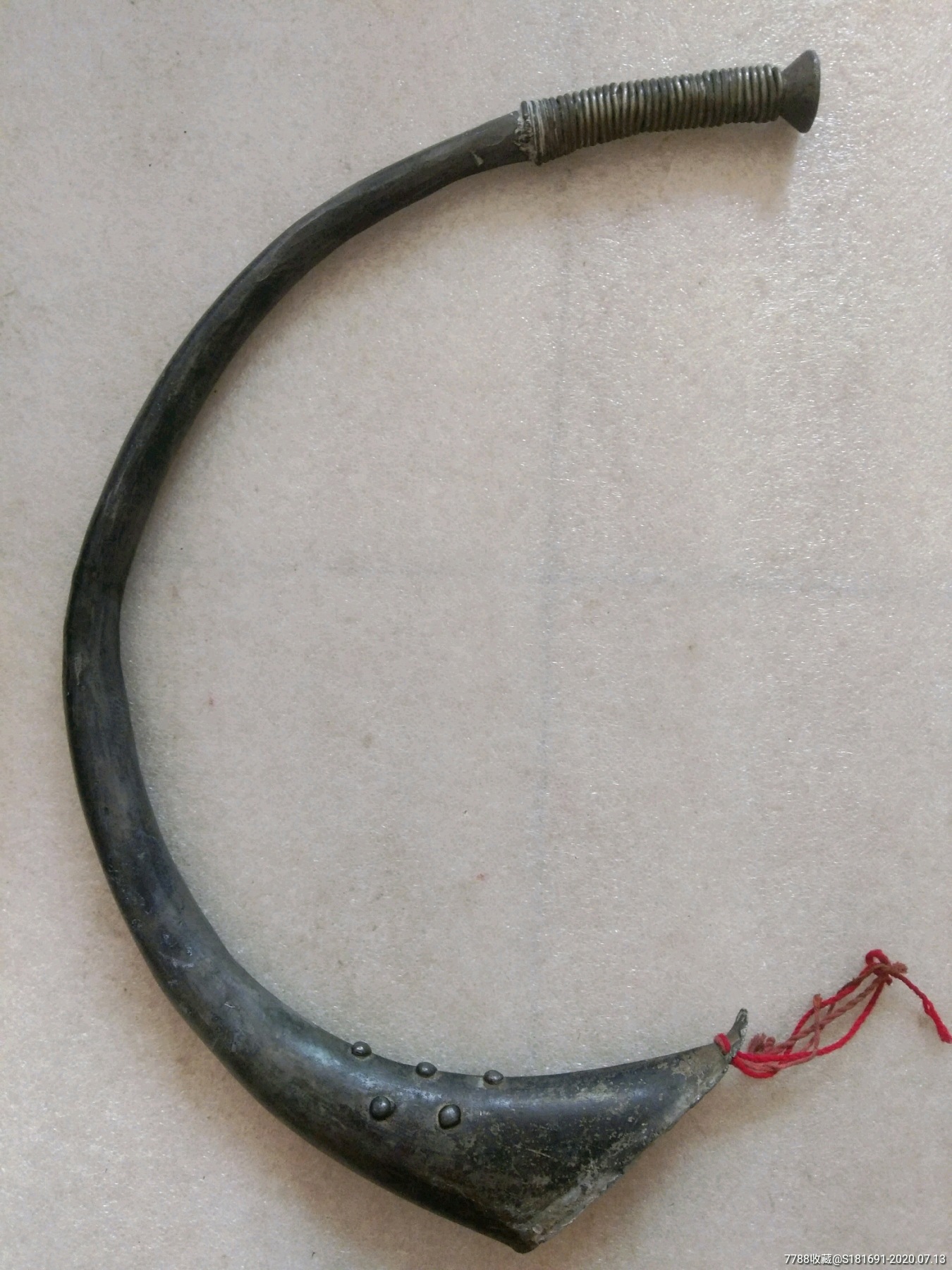 明清时期道教法师或者是少数民族做法场时候用的弯角型锡号角