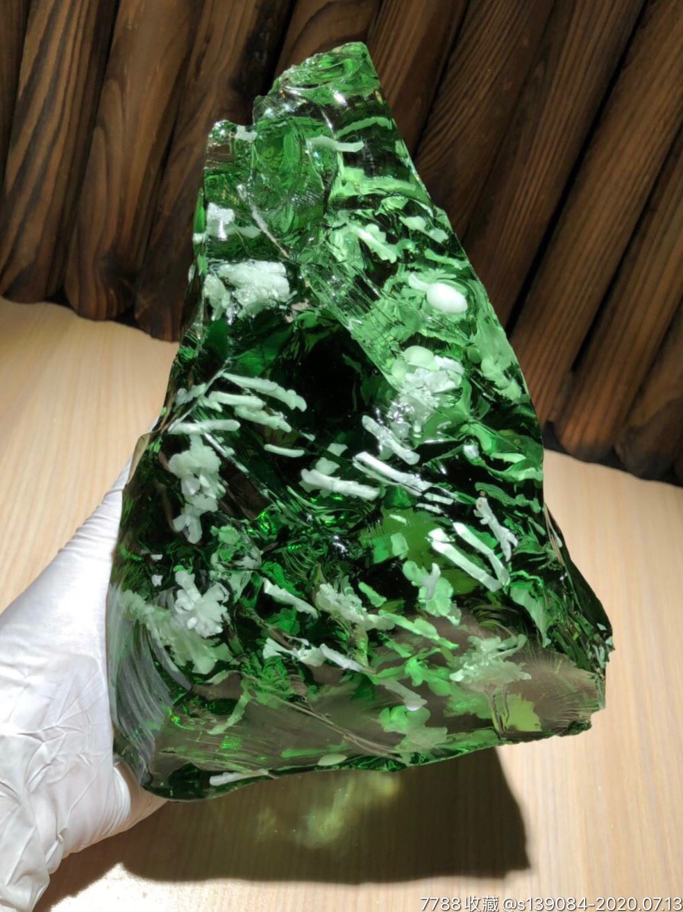 绿色火山琉璃水晶原石摆件,7斤多,包真