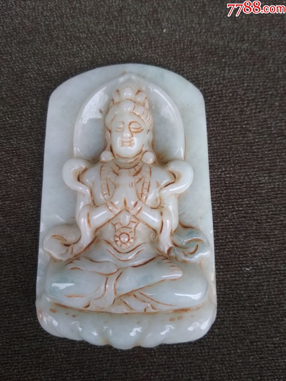 天然翠玉雕观音玉牌挂件