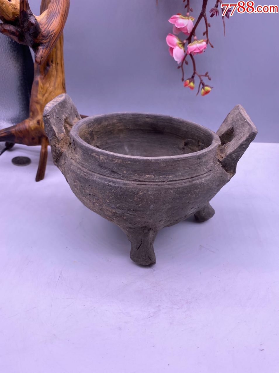 古代农村瓷器香炉图片图片