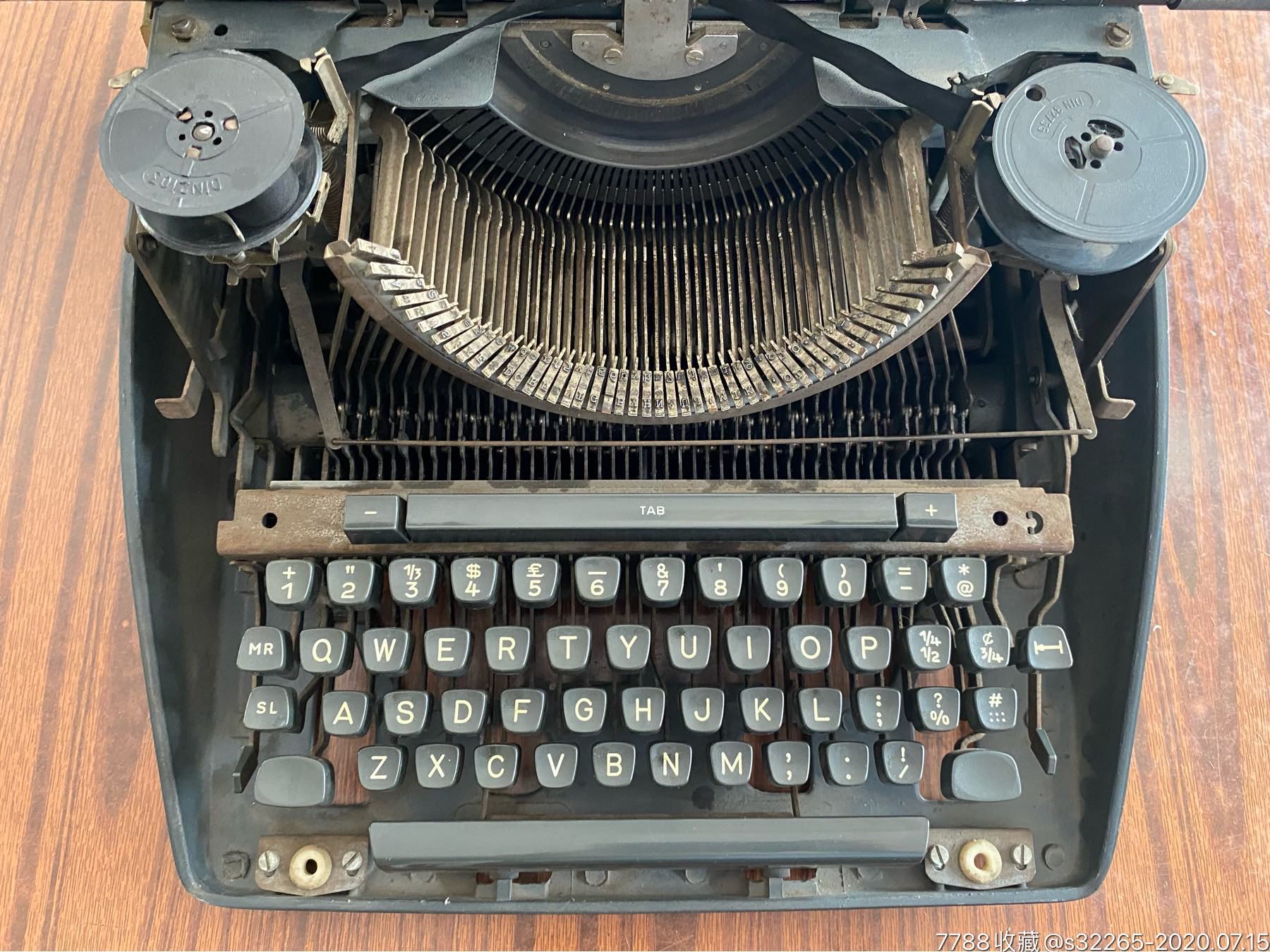 olympia奥林匹亚英文打字机老式打字机怀旧老物件道具收藏