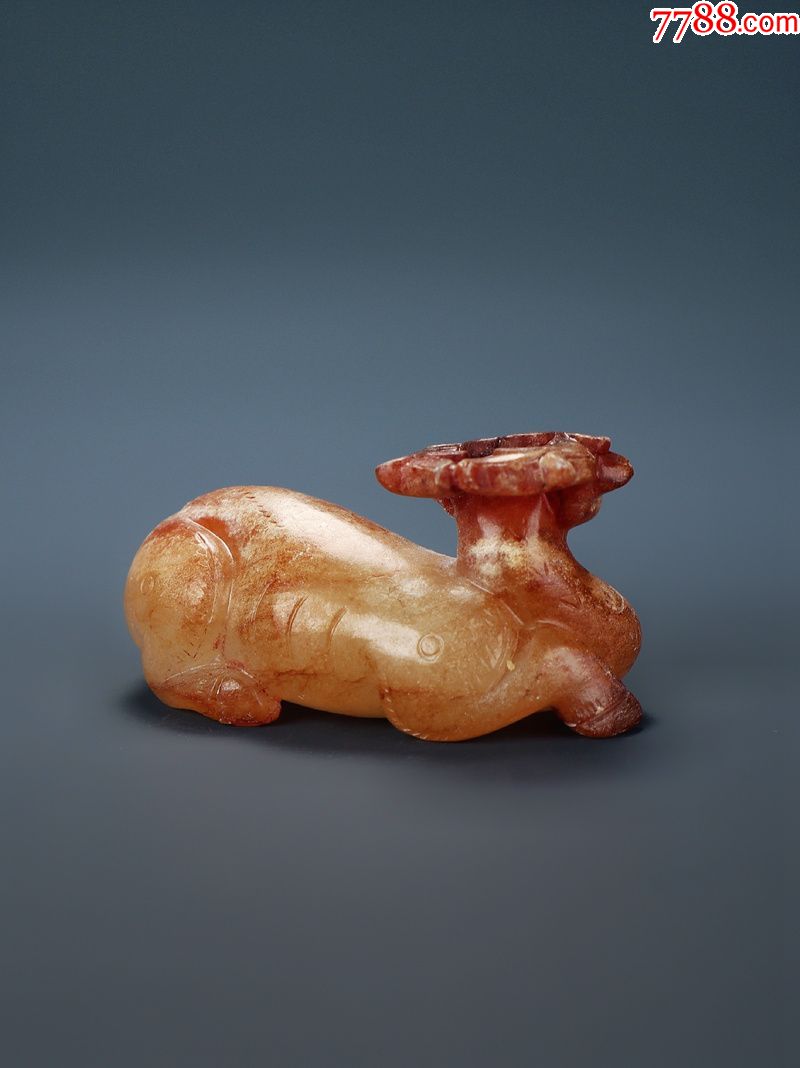 旧藏老和田玉白玉受沁圆雕镂雕玉鹿古玉卧鹿把件古玉老玉收藏玉器