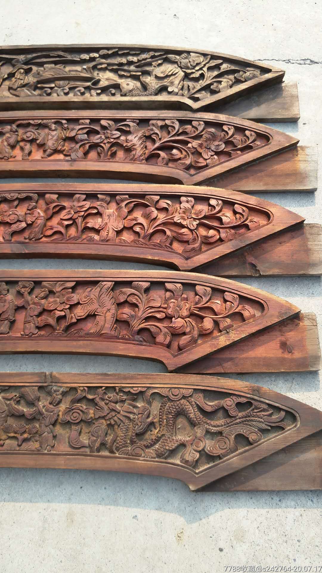 纯手工雕刻,雕刻人物,雕工繁琐,立体感强.