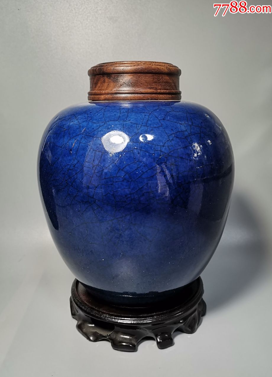 清中期宝石蓝釉罐