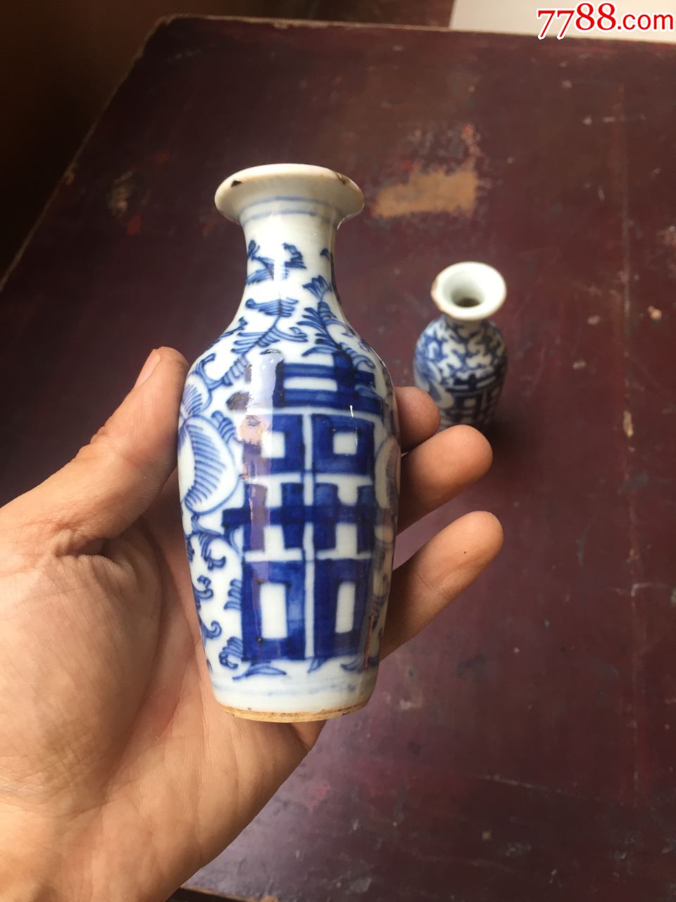 清代青花囍字小花瓶