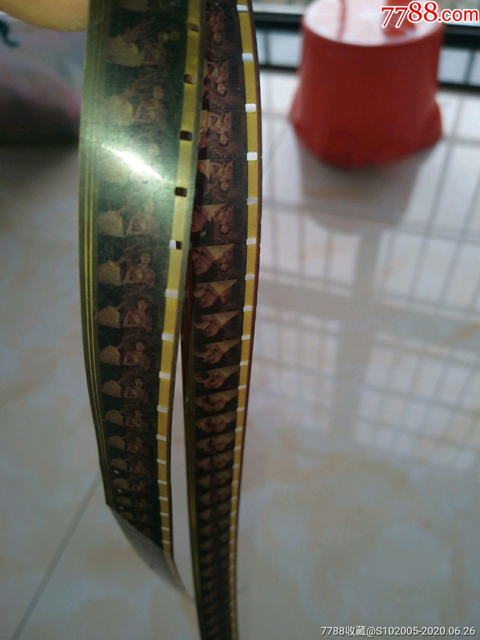 1盘16毫米电影胶片