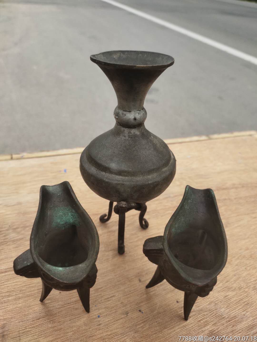 温酒用的铜酒盏一套,完整包老,正常使用.980元不包邮