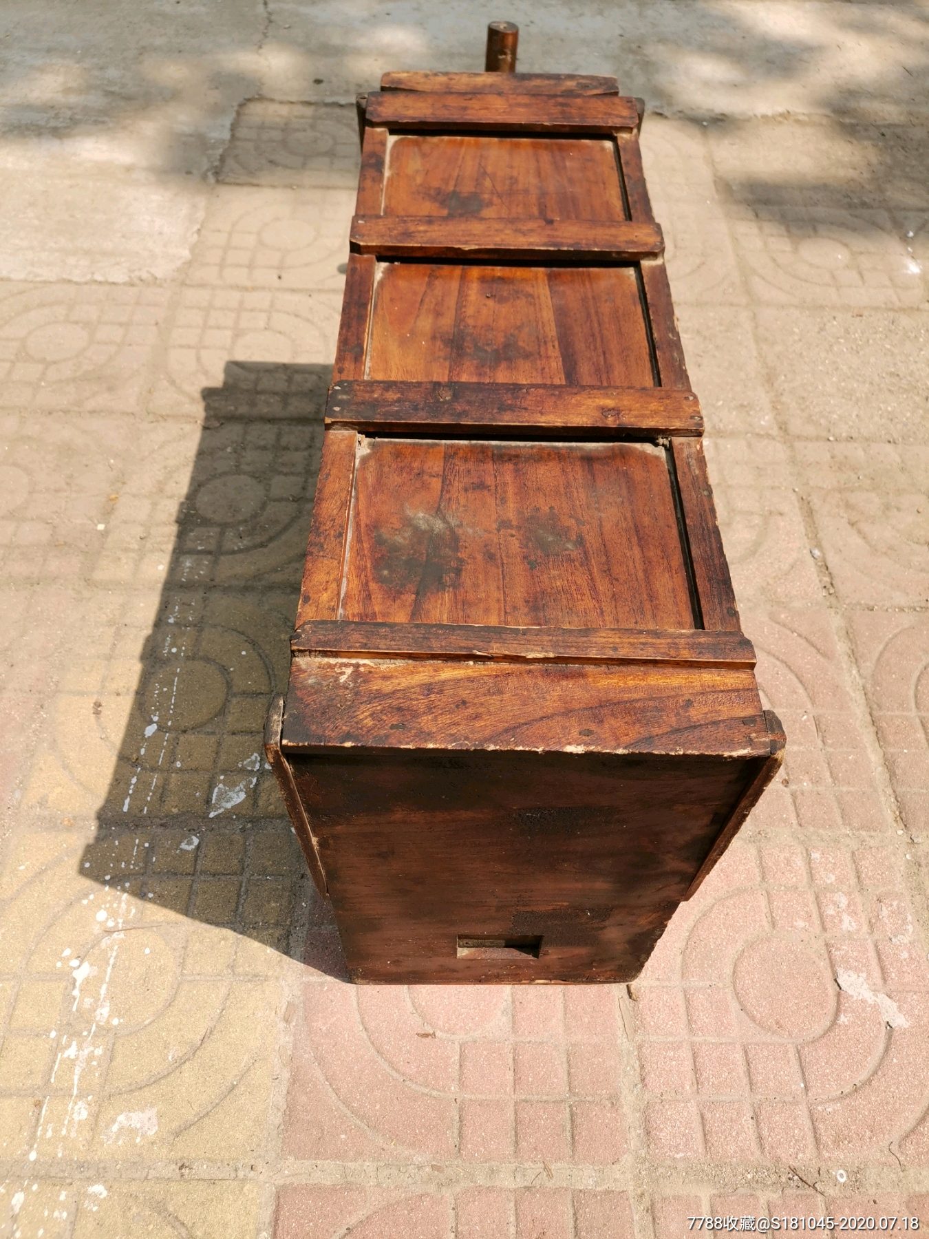 品相一流的大号木风箱一个