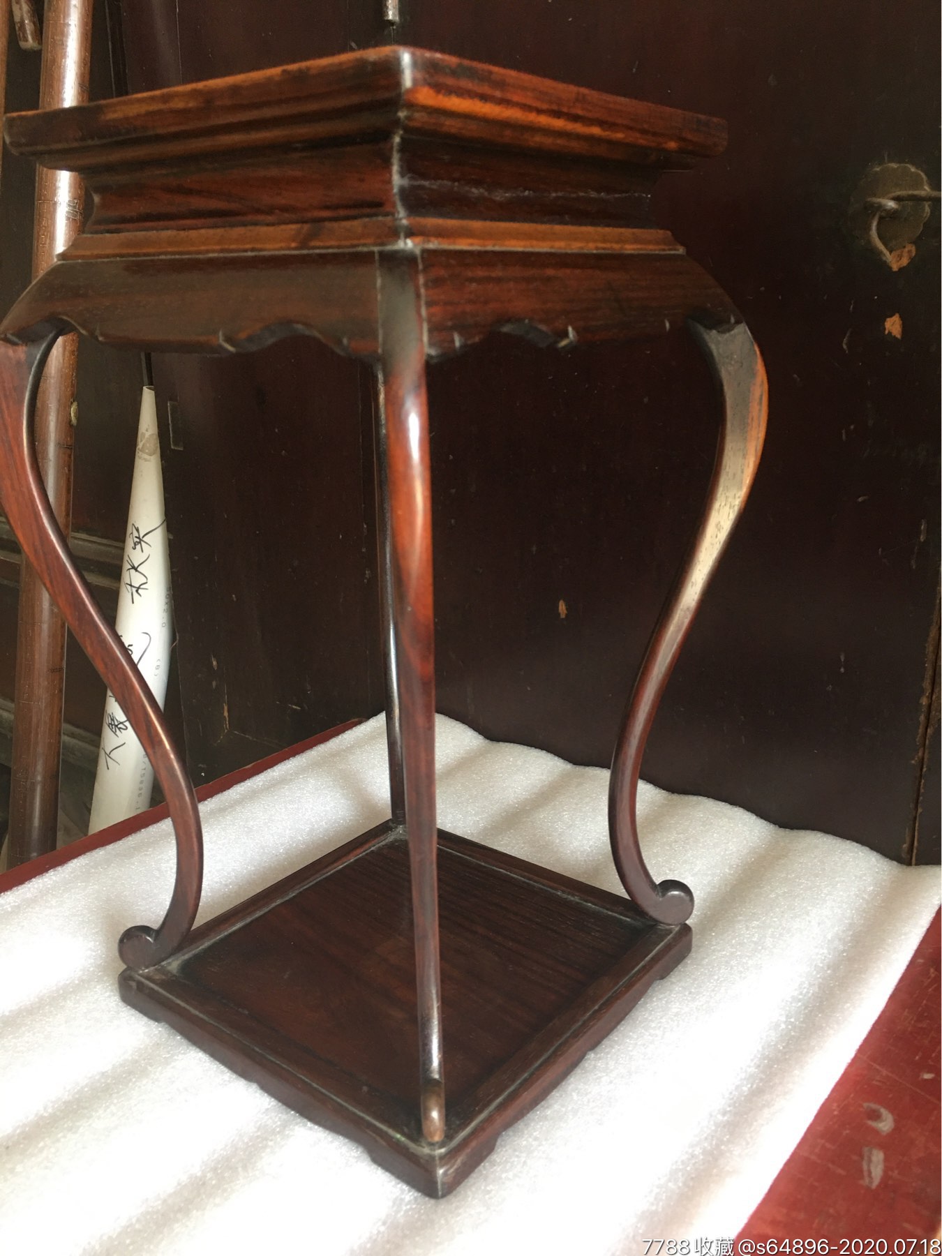 清代海南黄花梨美工老书房花几