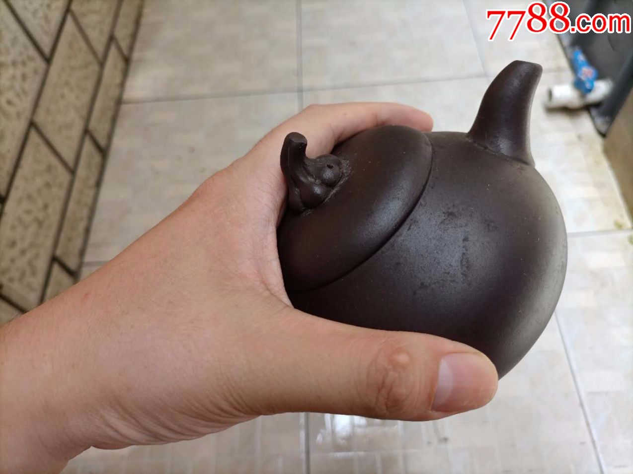 美品紫砂壶一把