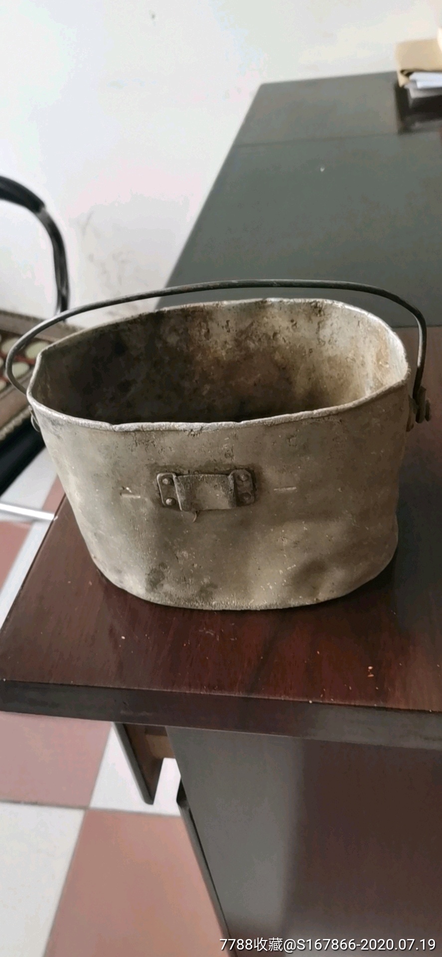 日军侵华时期饭盒