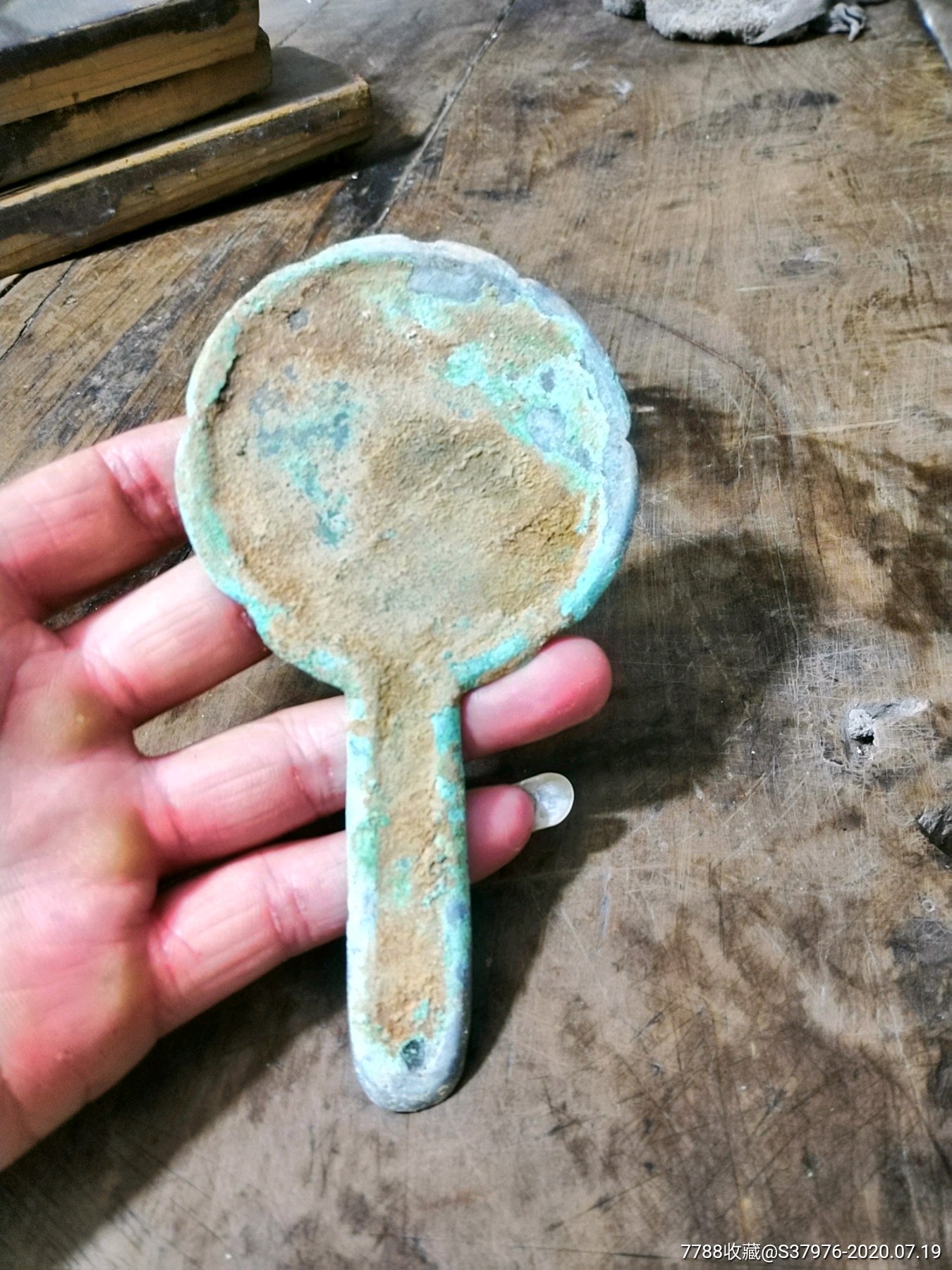 铜镜手把镜唐代