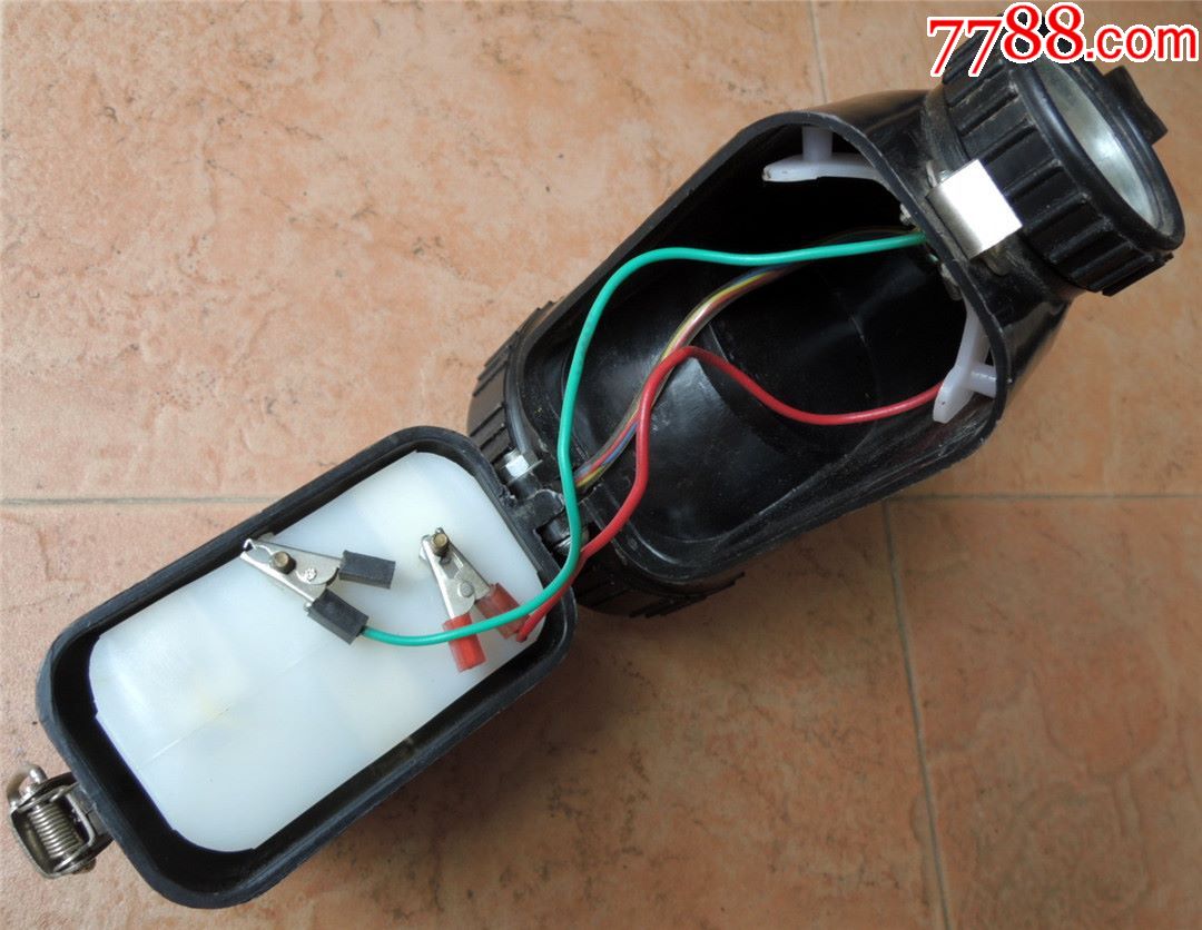 铁路收藏2007-70年代手提电池三色信号铁路巡道灯-57-4型石家庄产