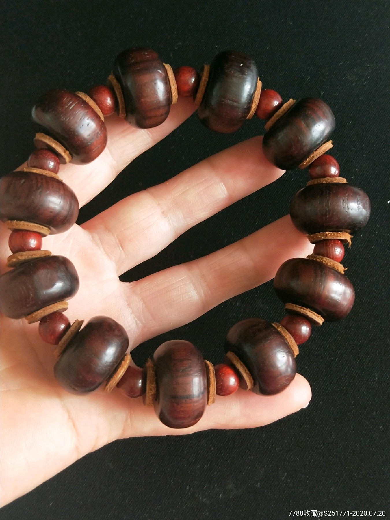 清代老黄花梨手串