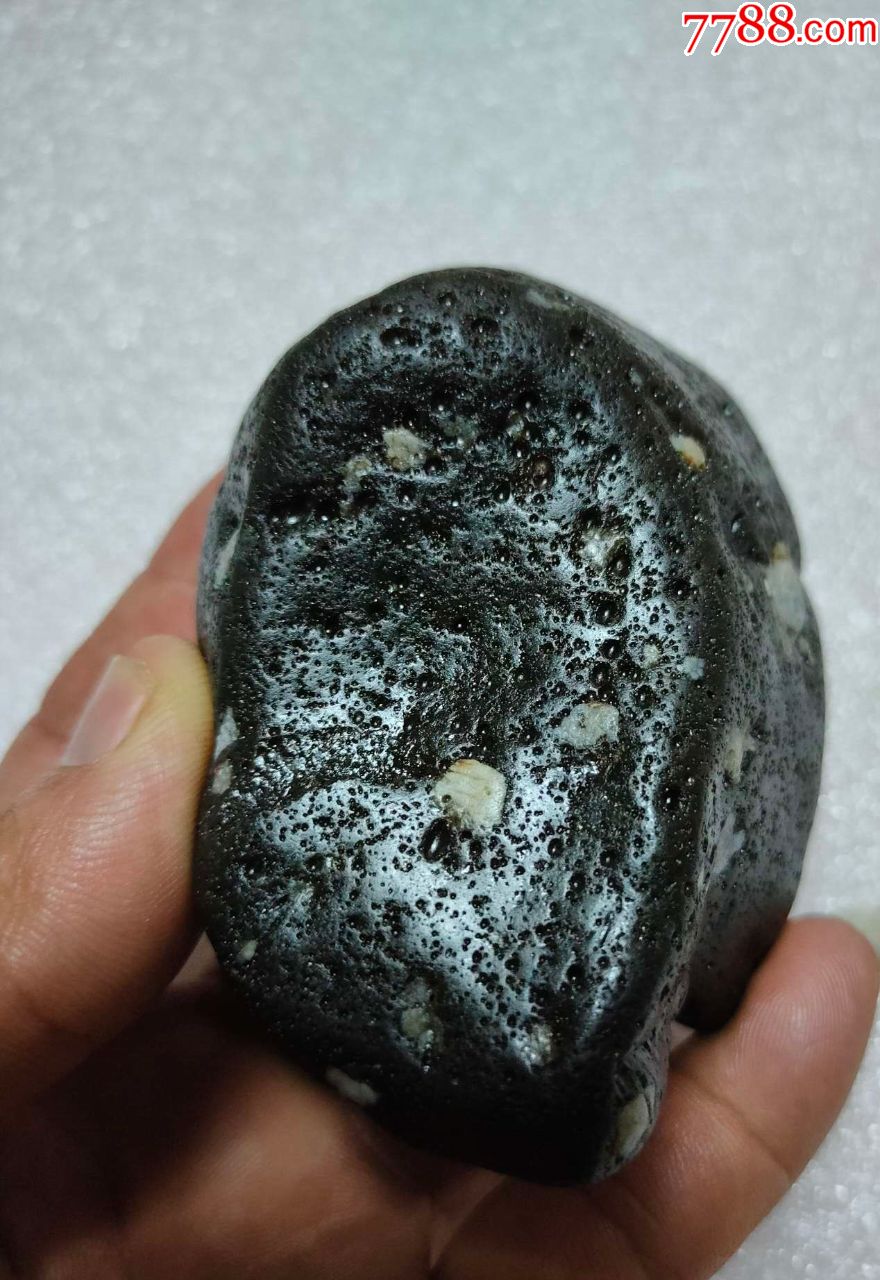 4074新疆冲击玻璃陨228克-陨石-7788收藏