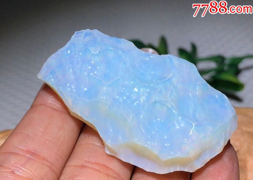 4077收藏级新疆戈壁蛋白石欧珀原石