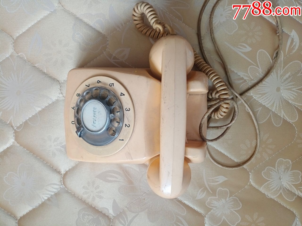 拔盘式老电话台式机