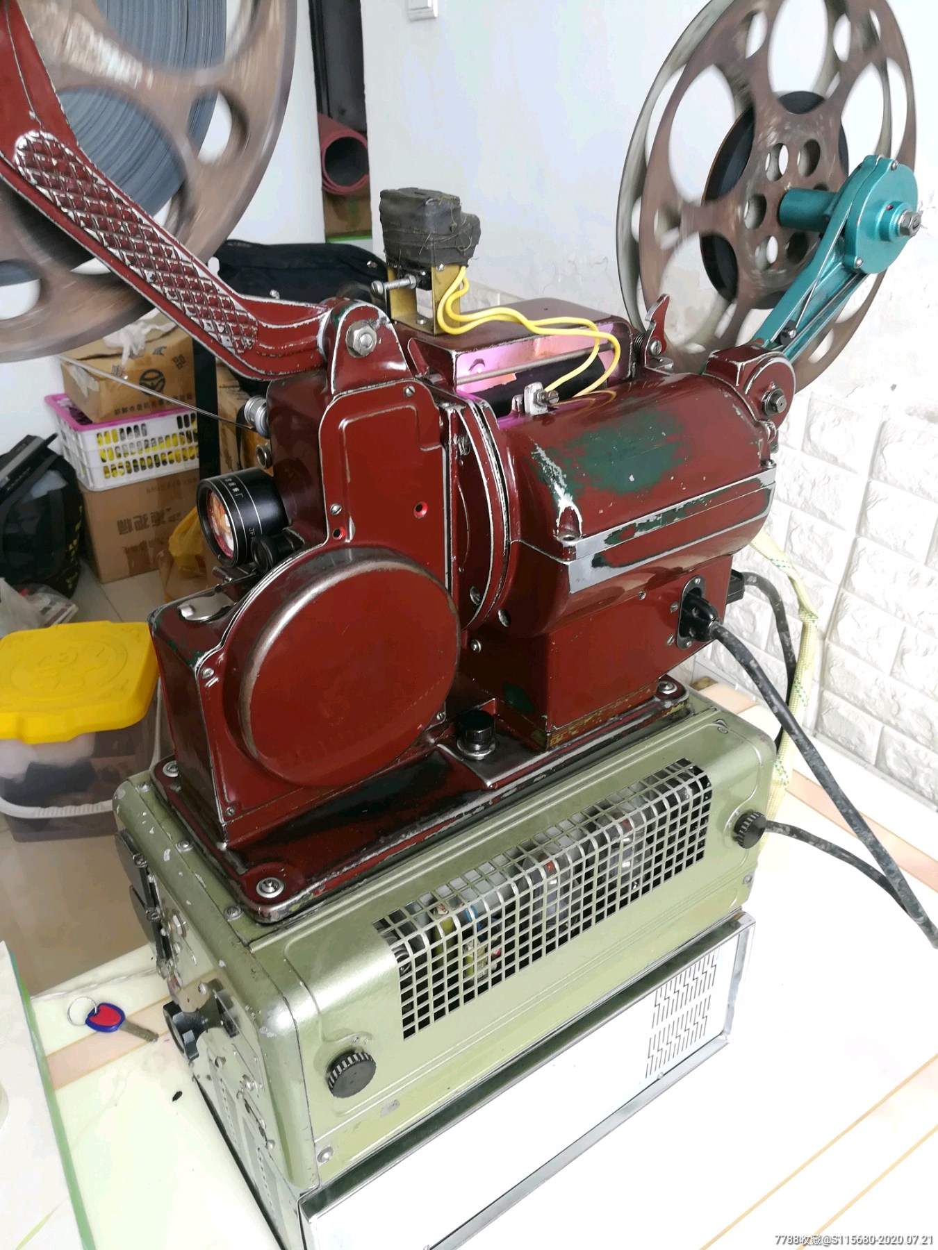 稀少的长江5202型早期电影放映机