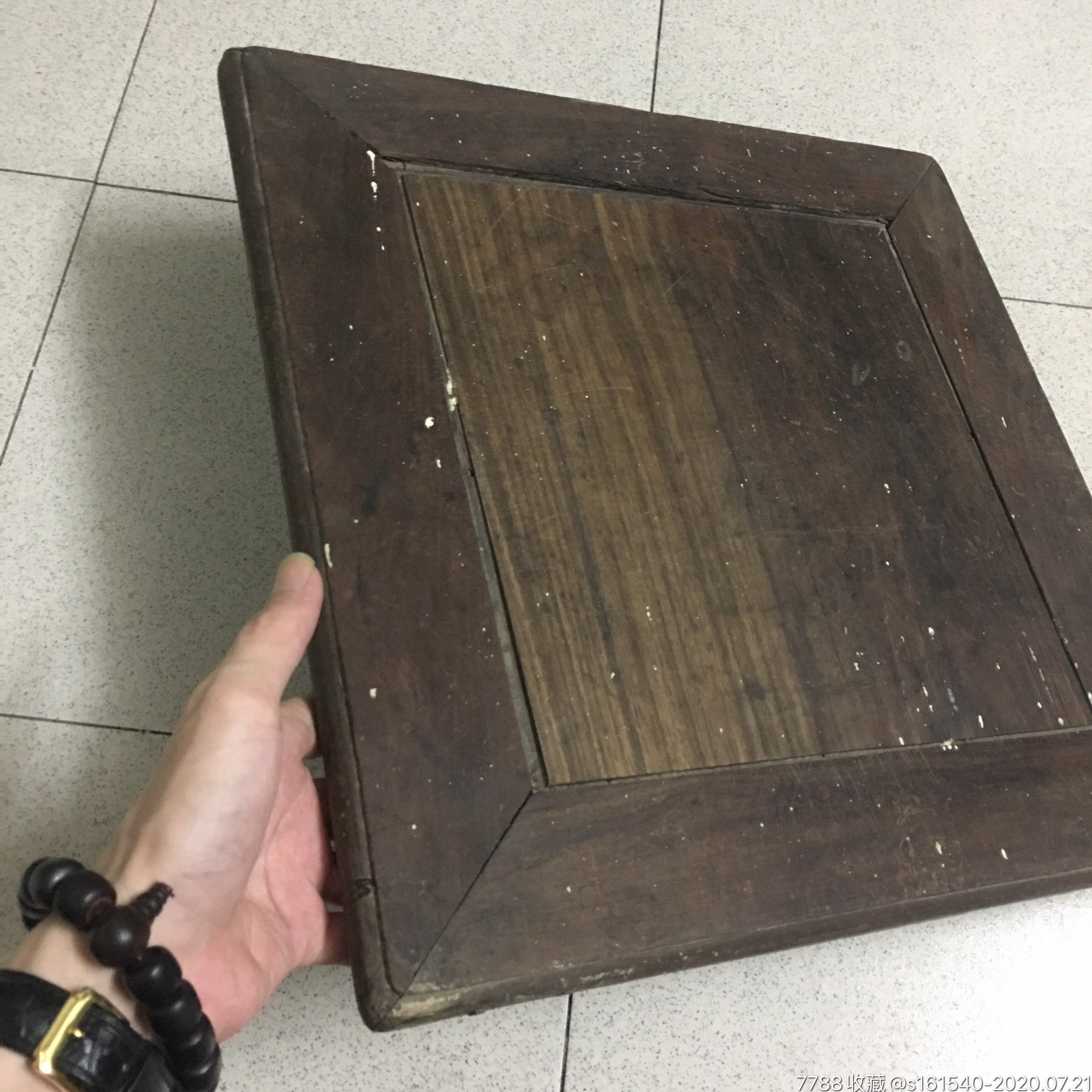 清酸枝马胡凳面