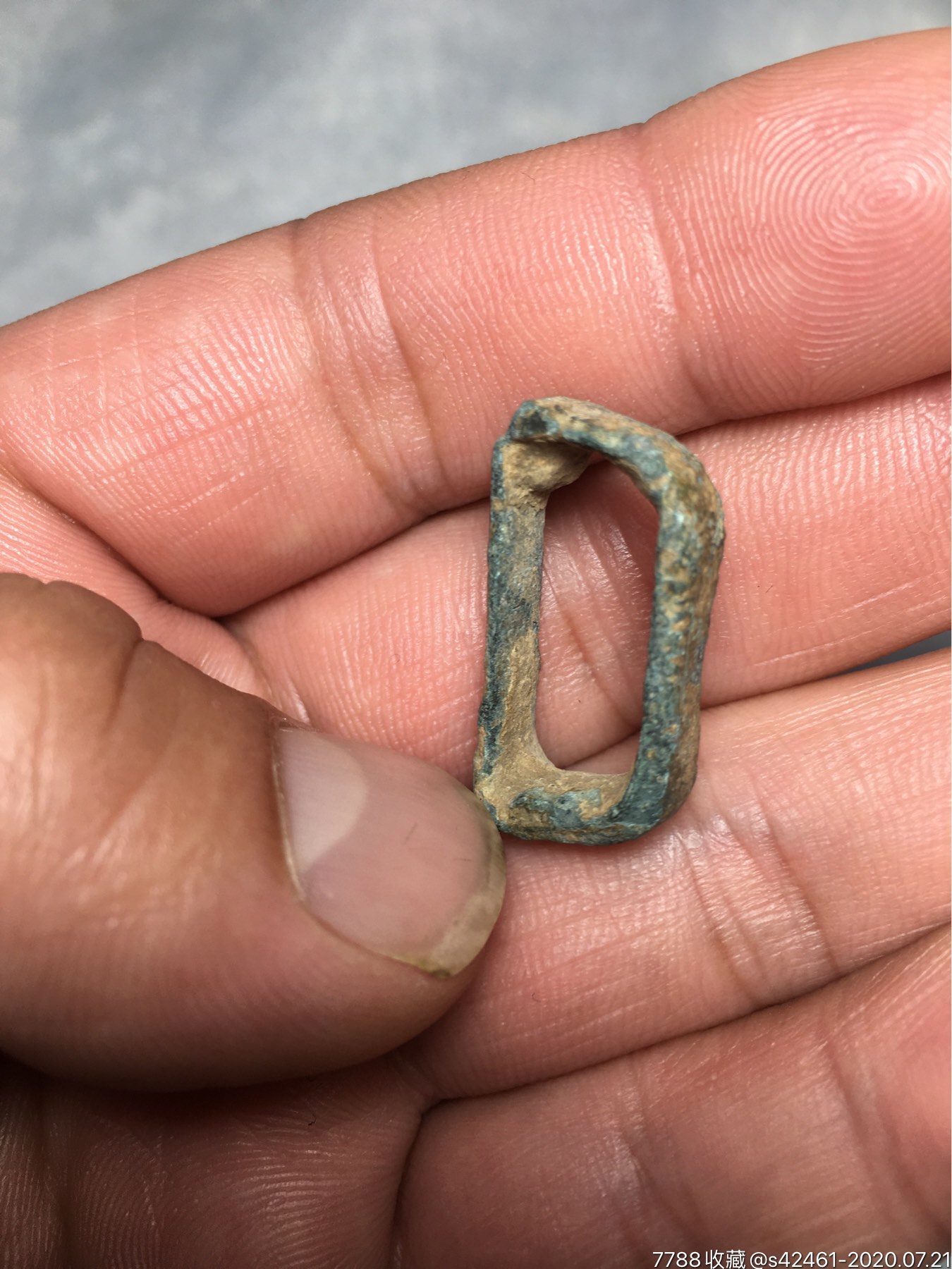 战国青铜小带扣