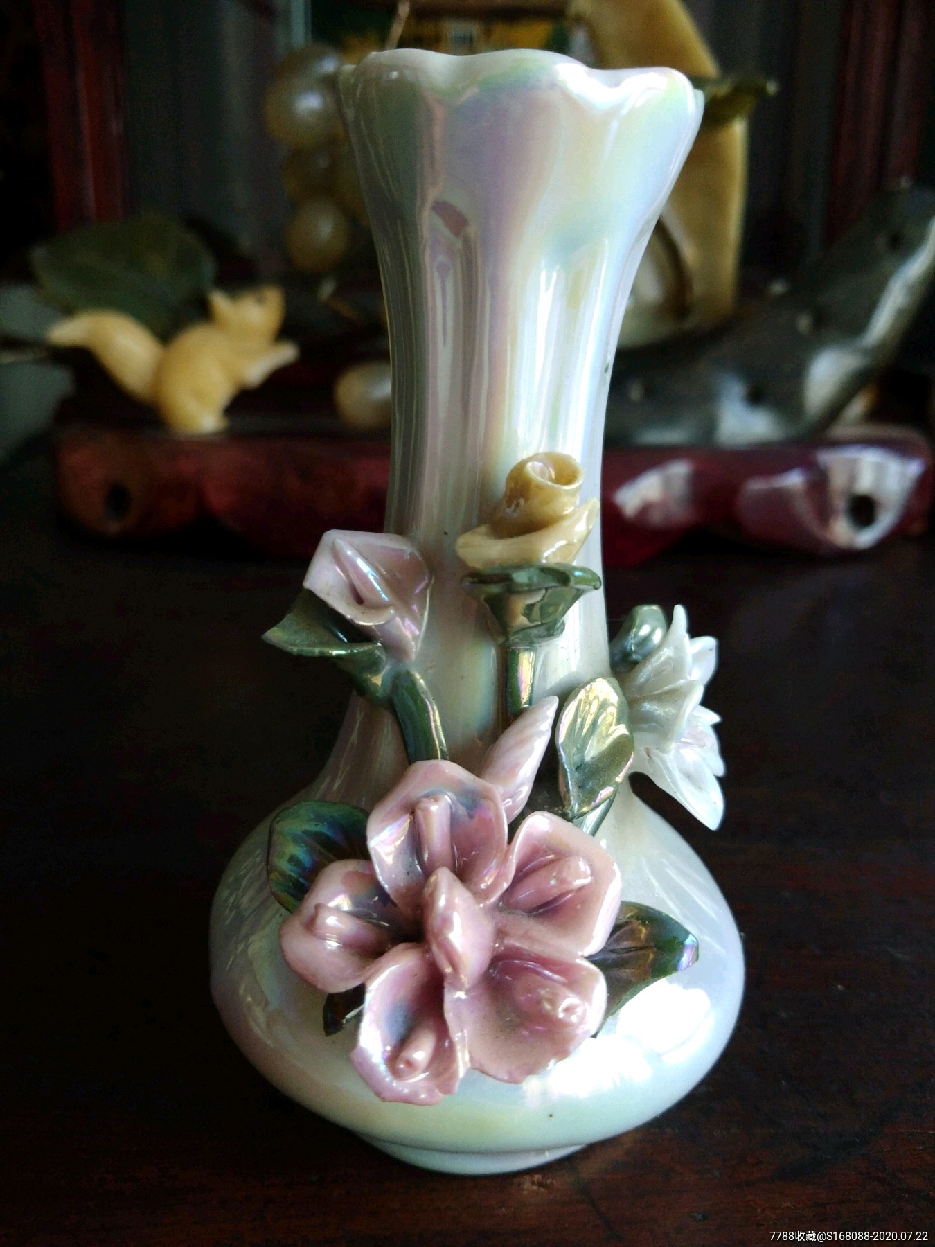 文革创汇时期出口外销瓷景德镇老浮雕花瓶老瓷器摆件文革70年代80年代