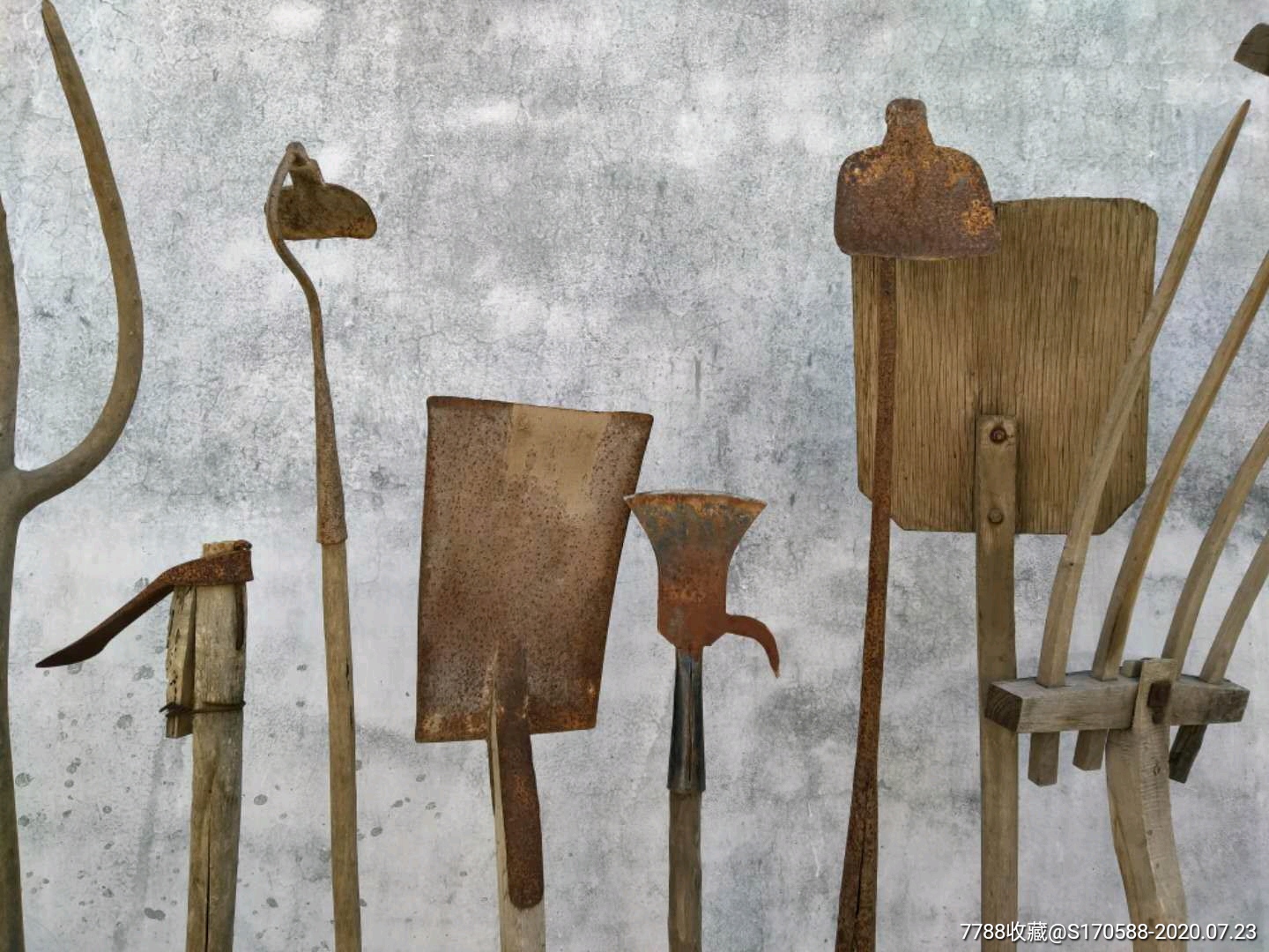 老年代,农业用的农业工具一套,品相如图,展厅摆饰,值得收藏