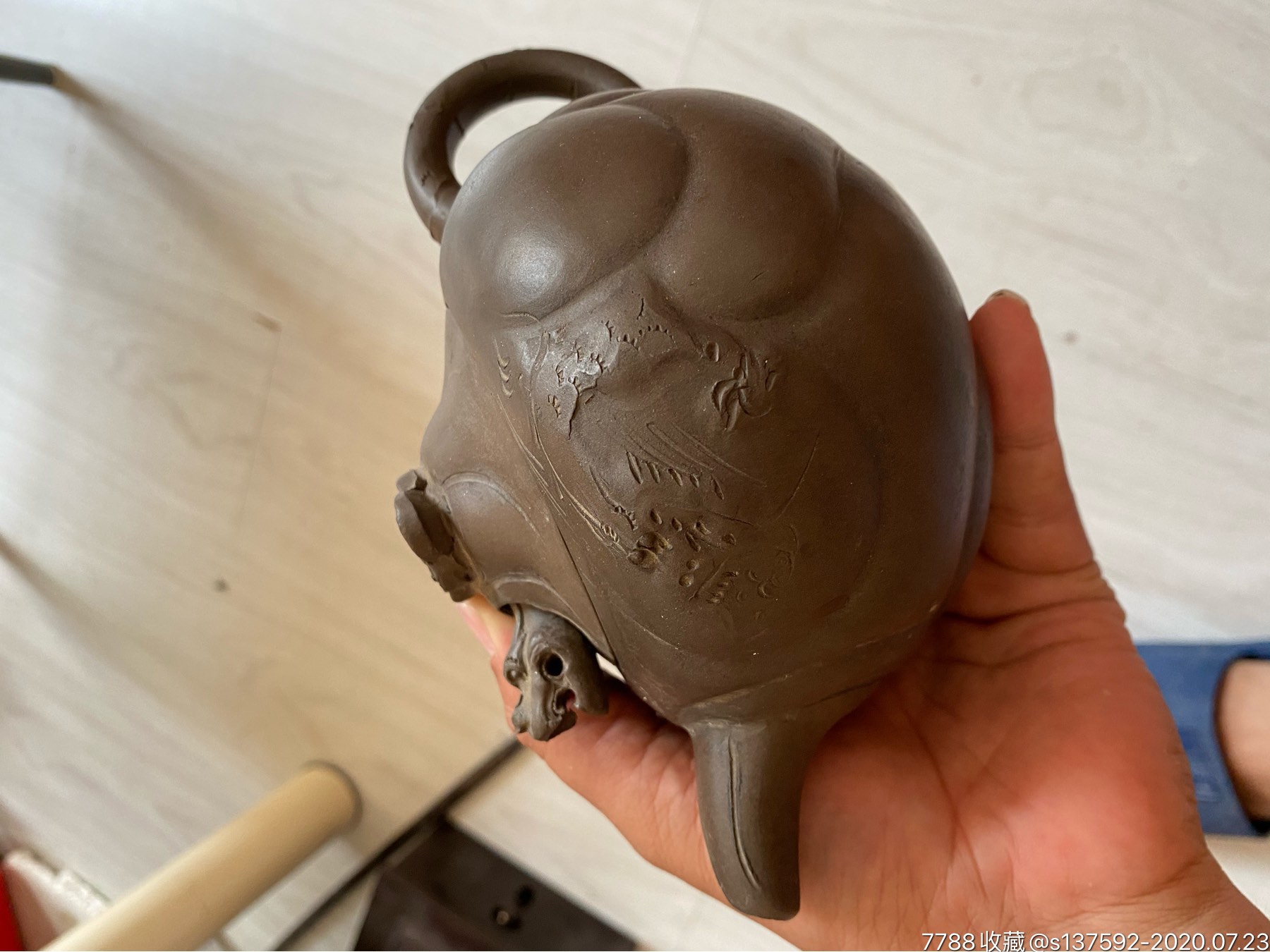 龙头紫砂壶一把