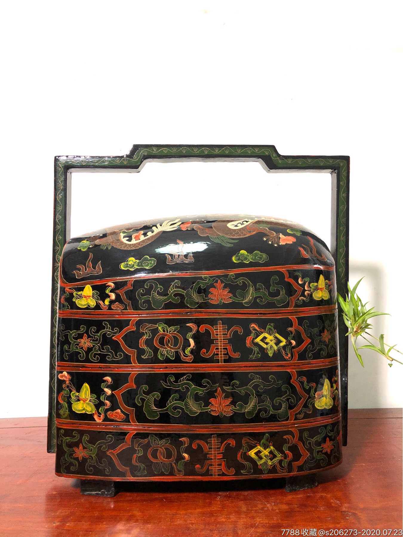 大漆描画三层大提盒