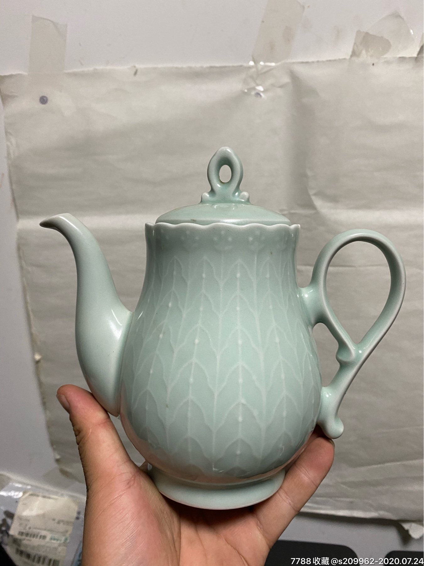 宜兴青瓷大茶壶