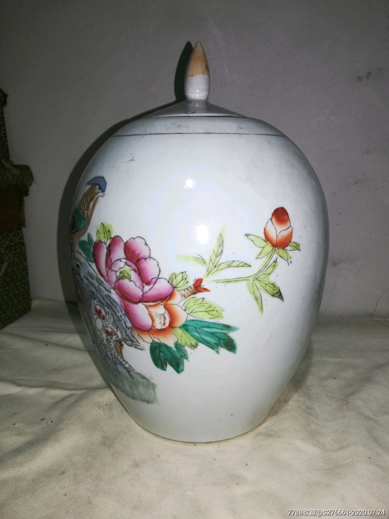 老手绘粉彩冬瓜罐