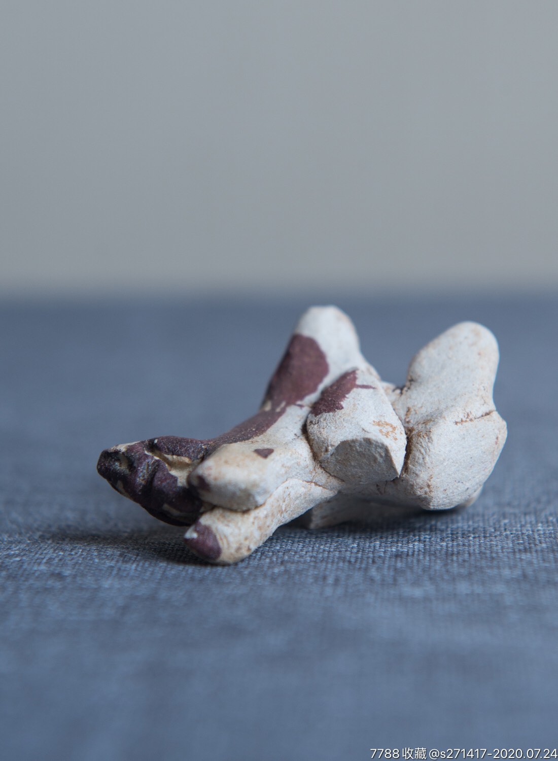 宋代,吉州窑瓷塑彩绘羊精残一件不错的瓷塑标本,吉州窑点彩路份也够