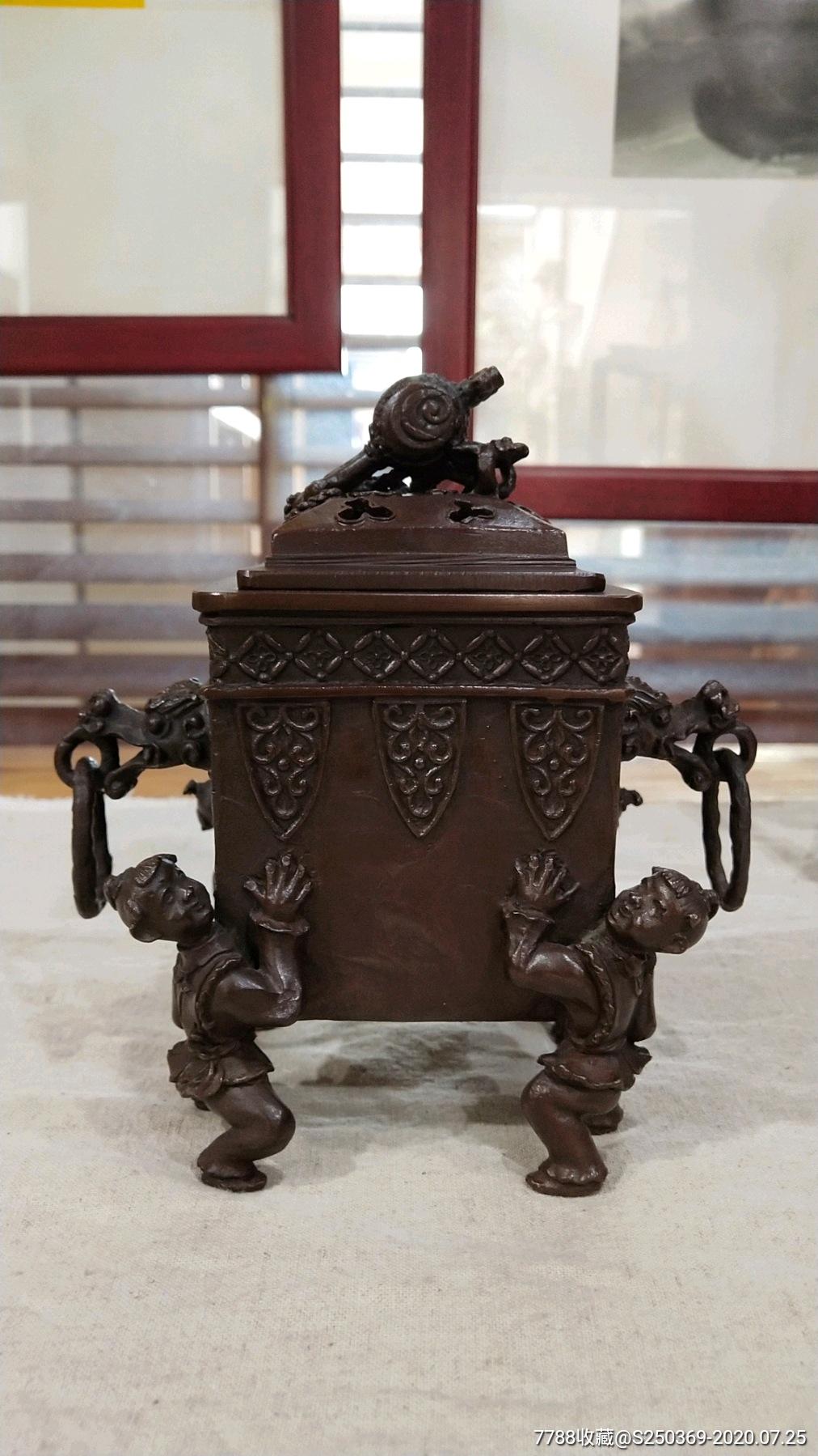 铜质四方老香炉