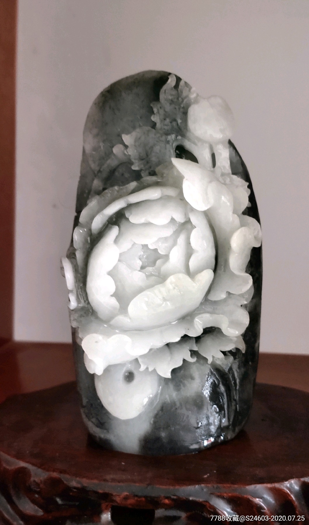 南阳独山玉透水白小摆件花开富贵